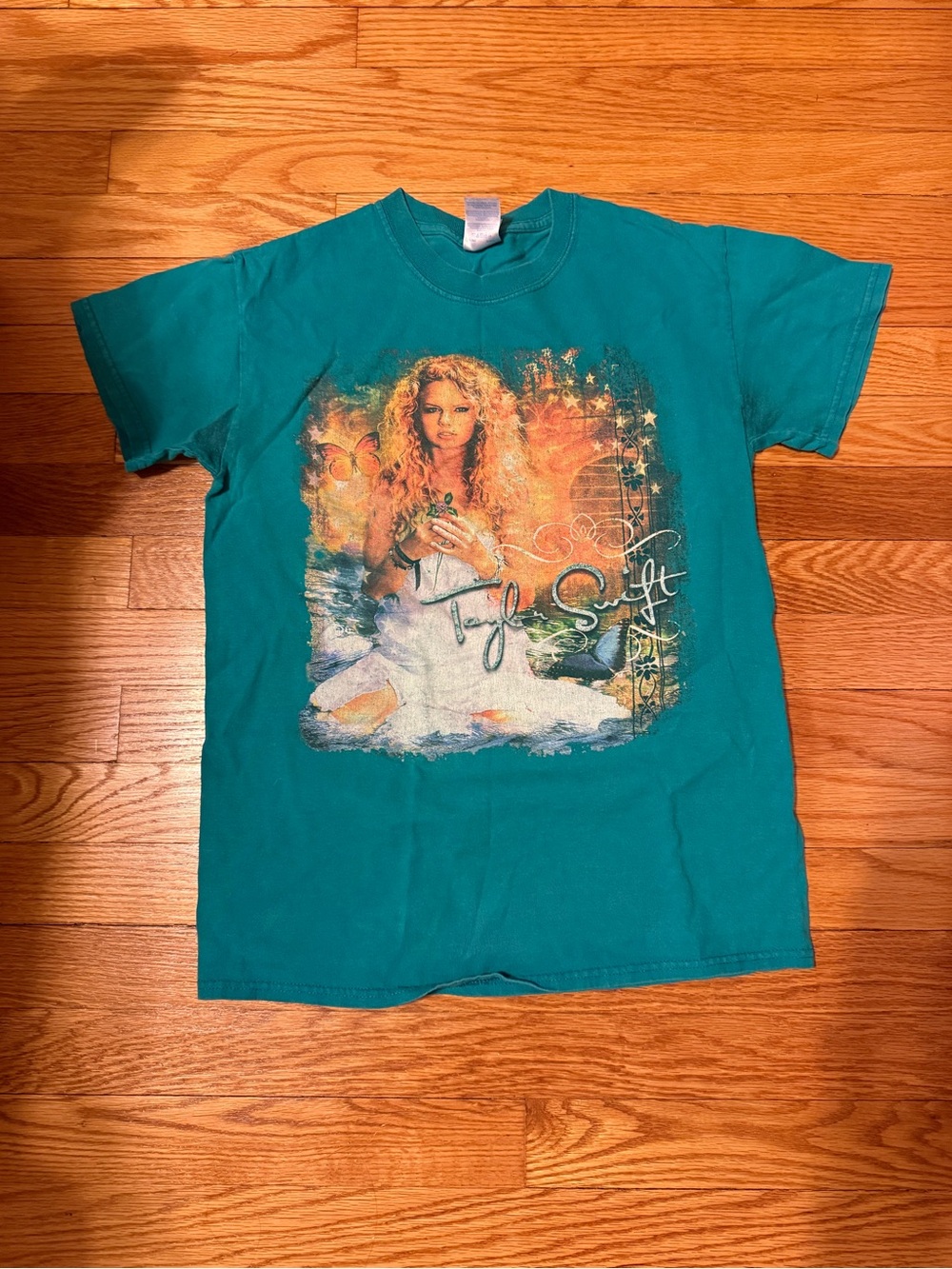Taylor Swift Teal Portrait Graphic Tee